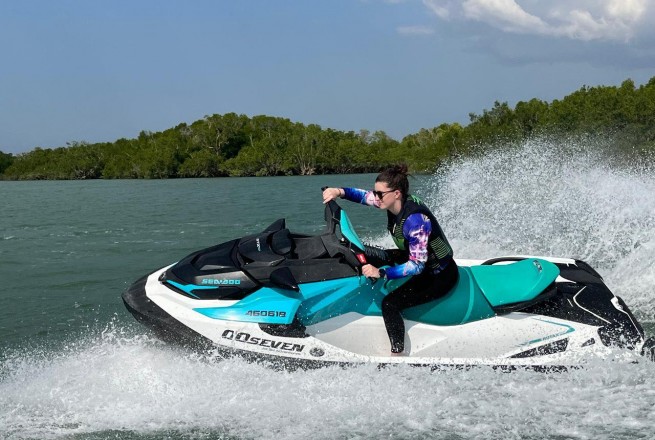 00Seven Jet Ski Adventures | Witness Darwin's Best Jet Skiing